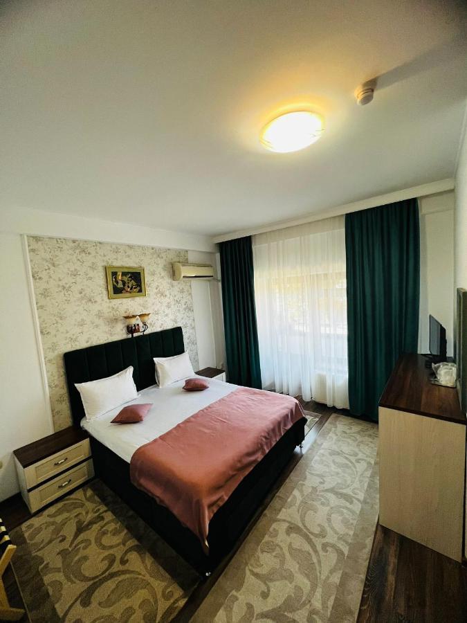 Hotel Suprem Băile Olăneşti المظهر الخارجي الصورة