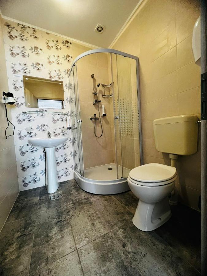 Hotel Suprem Băile Olăneşti المظهر الخارجي الصورة