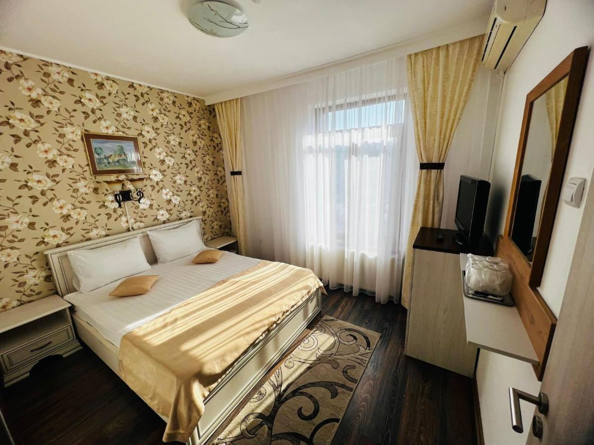 Hotel Suprem Băile Olăneşti المظهر الخارجي الصورة