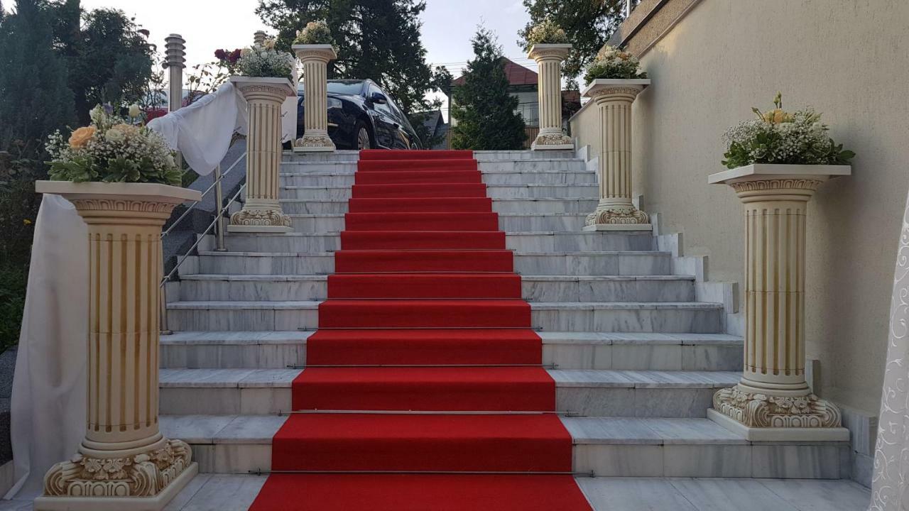 Hotel Suprem Băile Olăneşti المظهر الخارجي الصورة